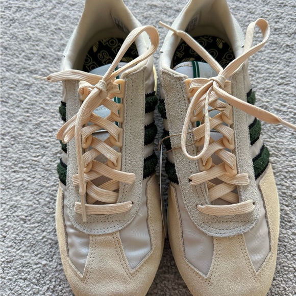Adidas Retropy E5 in the "Aluminium Dark Green" - Picture 3 of 7